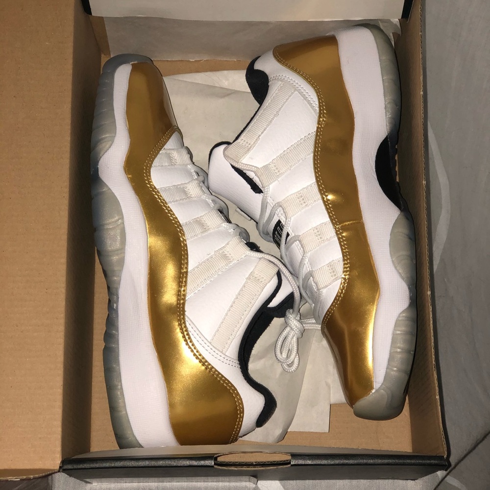 AIR JORDAN 11 RETRO GS 'CLOSING CEREMONY sz5.5y/7w
